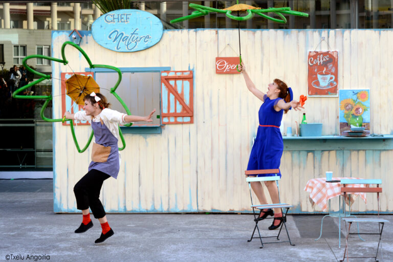 CHEF NATURE. Espectáculo de teatro de calle de Markeliñe. Restaurante. Dispositivos móviles. Slow food. Spectacle de théâtre de rue par Markeliñe. Restaurant. Appareils mobiles. Slow food. 