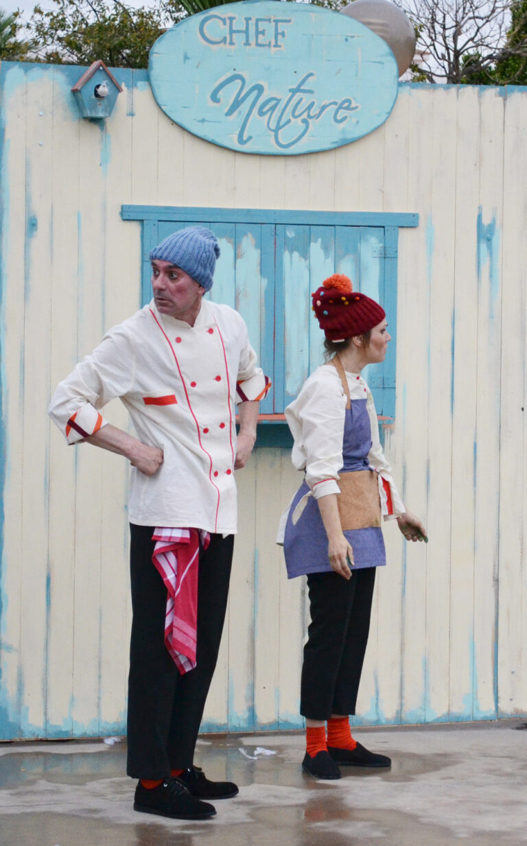 CHEF NATURE. Espectáculo de teatro de calle de Markeliñe. Restaurante. Dispositivos móviles. Slow food. Spectacle de théâtre de rue par Markeliñe. Restaurant. Appareils mobiles. Slow food. 