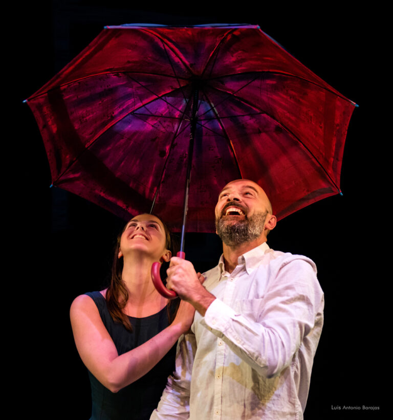 EURIA (Lluvia) (Pluie). Espectáculo de sala para todo público de Markeliñe. Premio Mejor Espectáculo FETEN. Duelo. Pérdida. Poesía. Spectacle en salle pour tous les publics par Markeliñe. Prix du meilleur spectacle FETEN. Deuil. Perte. Poésie. 